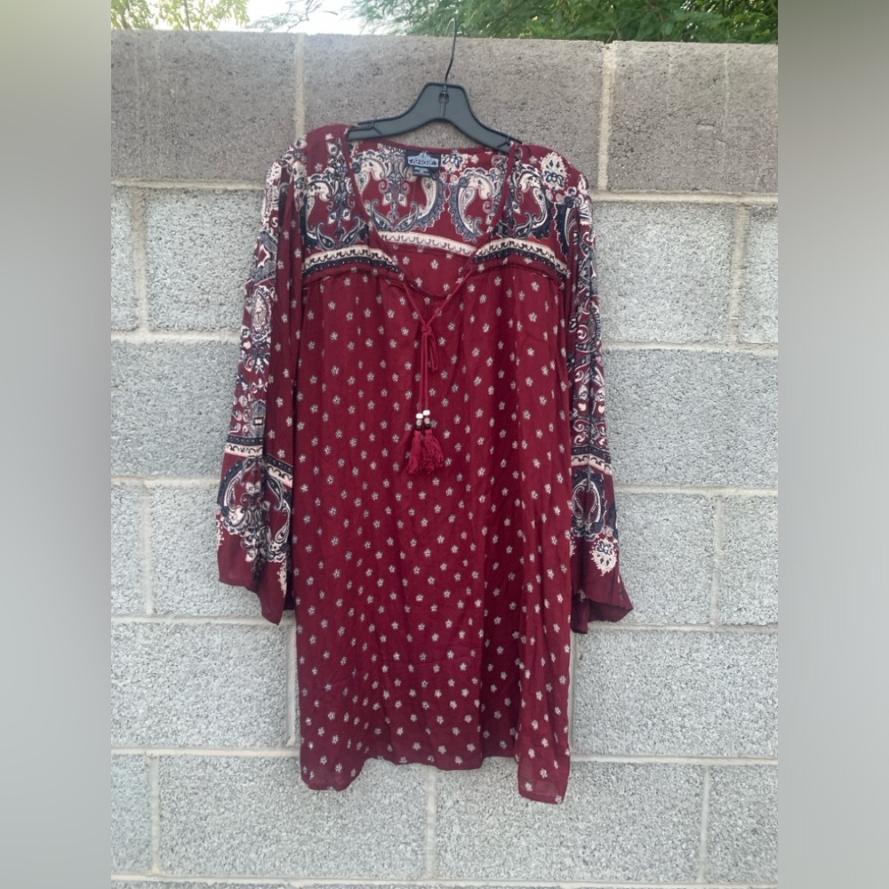 Angie Boho Mini Dress Wine Rayon Tie Neck Flutter Sleeve Floral Festival Medium